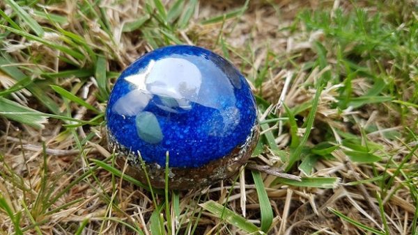 Ondorama orgonite detente demi-sphere 4cm bleue
