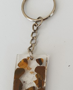 Porte clef orgonite oeil de tigre cristal de roche et feuille d'or