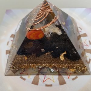 orgonite pyramide ondes electromagntiques 9.5cm ondorama bien etre