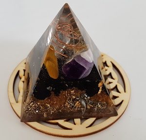 orgonite pyramide ondes electromagntiques 6cm ondorama bien etre