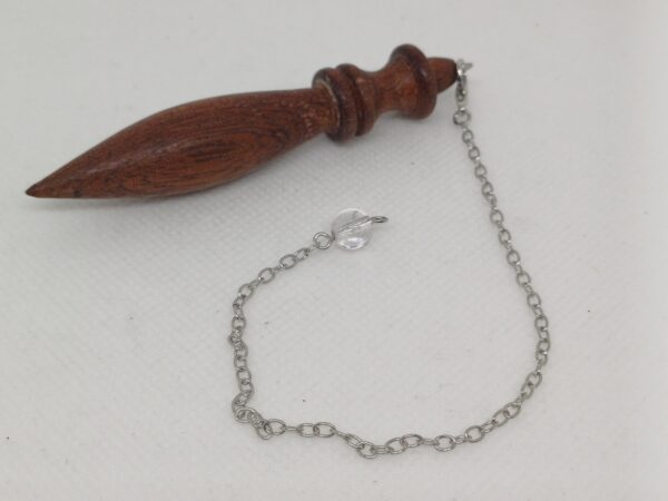Pendule en bois exotique padouk ou azobe par Ondorama Bien-Être