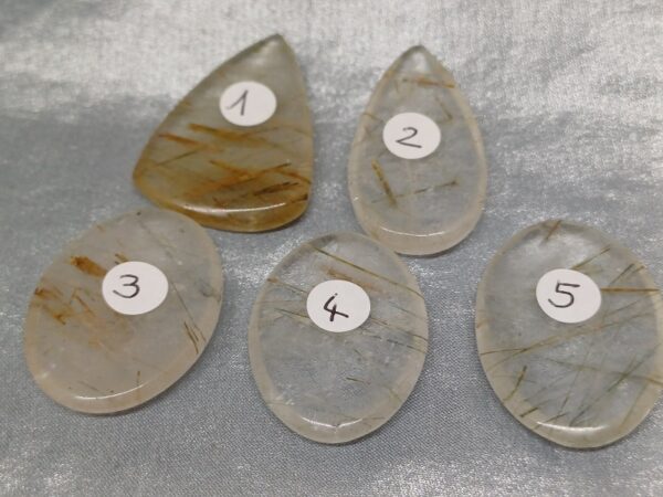 Cabochons en Quartz rutile