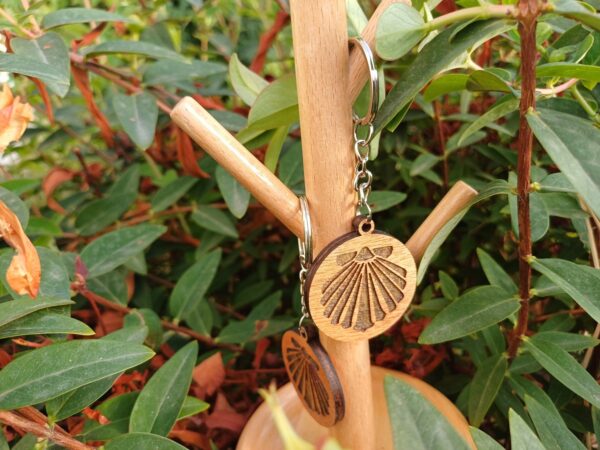 Porte-clef coquille St Jacques, en bois, Ondorama bien Être