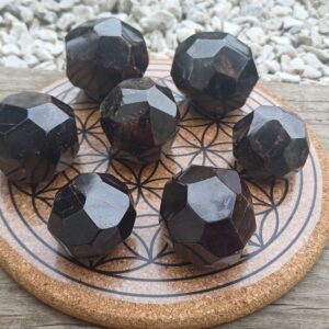 Grenat chakra racine Ondorama Bien Être